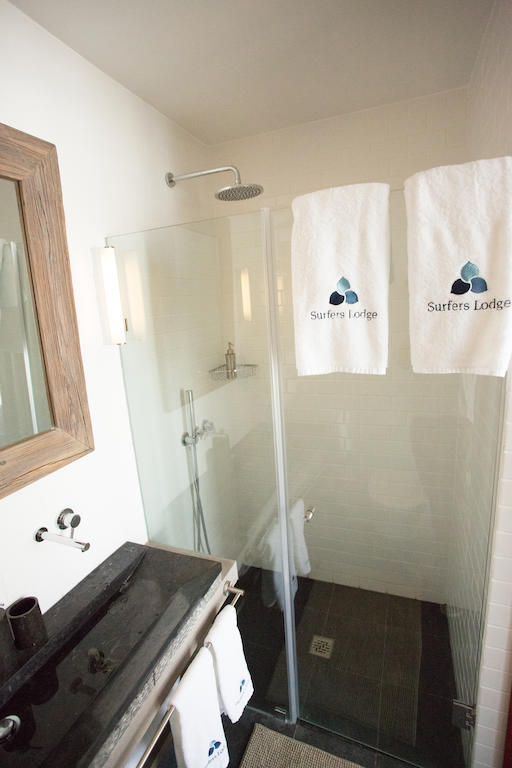 Surfers Lodge Peniche Room photo